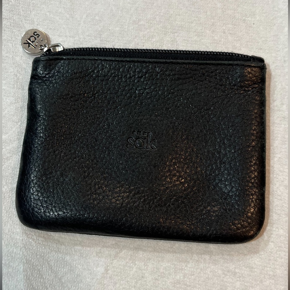 The SAK….coin purse. Pure leather. Black. Key ring. Side pocket for cards.